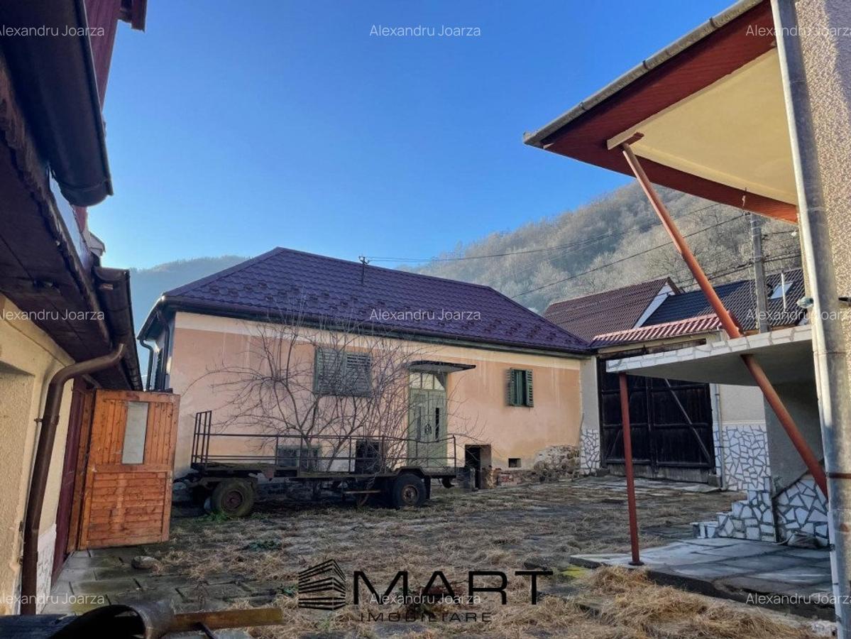 Casa 9 camere la Raul Sadului jud. Sibiu - 1