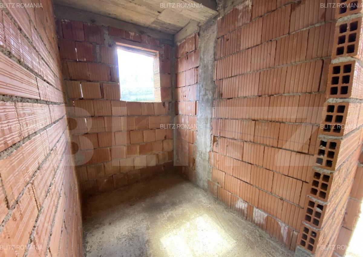 Casa familiala la rosu in suprafat utila de 199 mp si 400 mp - 11