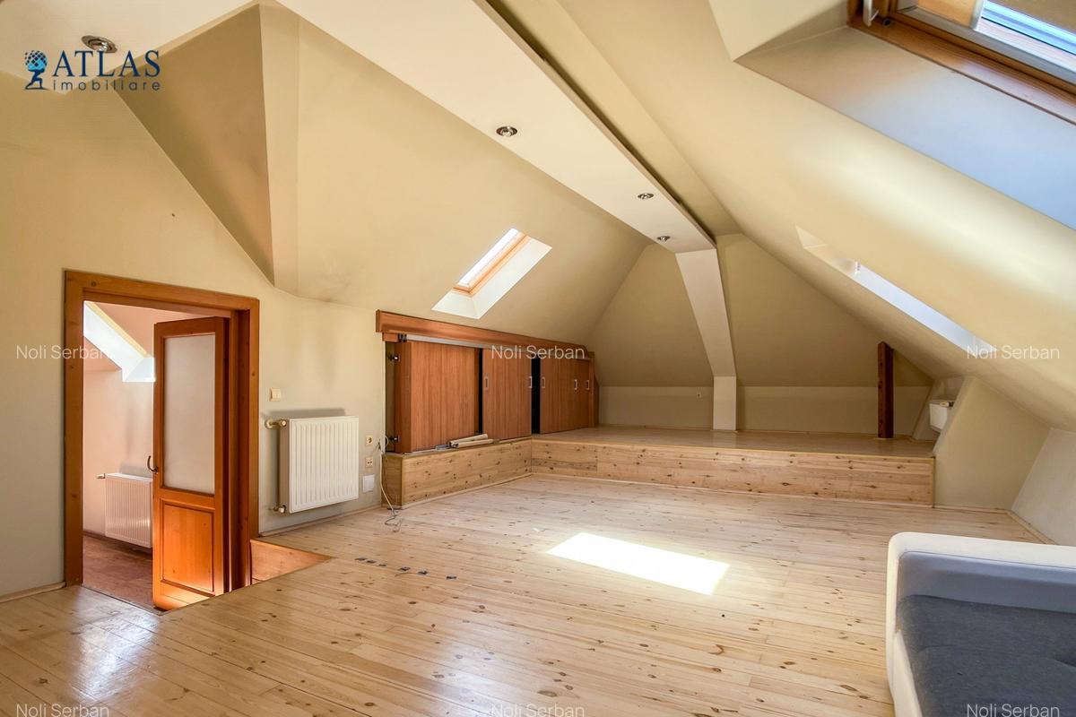 Casa 4 camere, ultracentral, 400 mp curte si grădină, 160 mp utili, P+E - 28