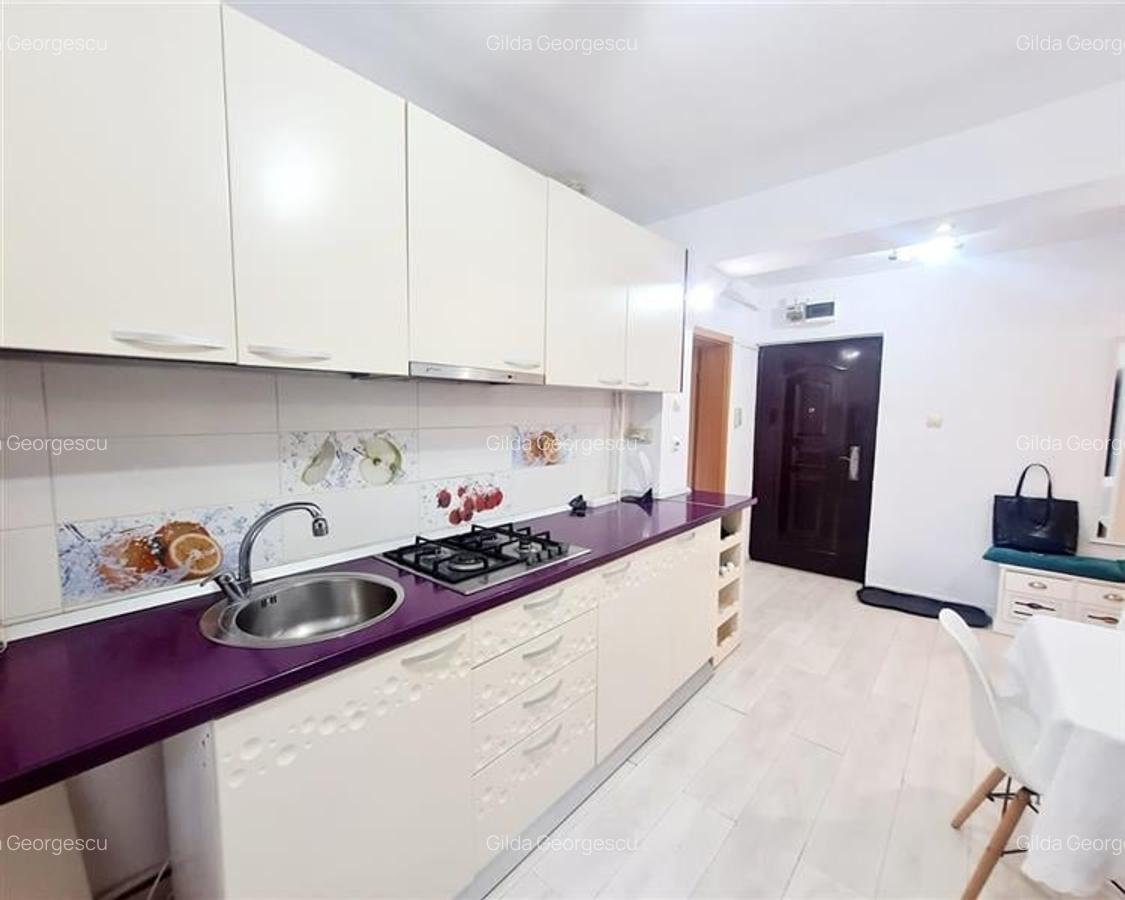 Apartament decomandat, suprafata generoasa, cu boxa si loc de parcare, Racadau - 14