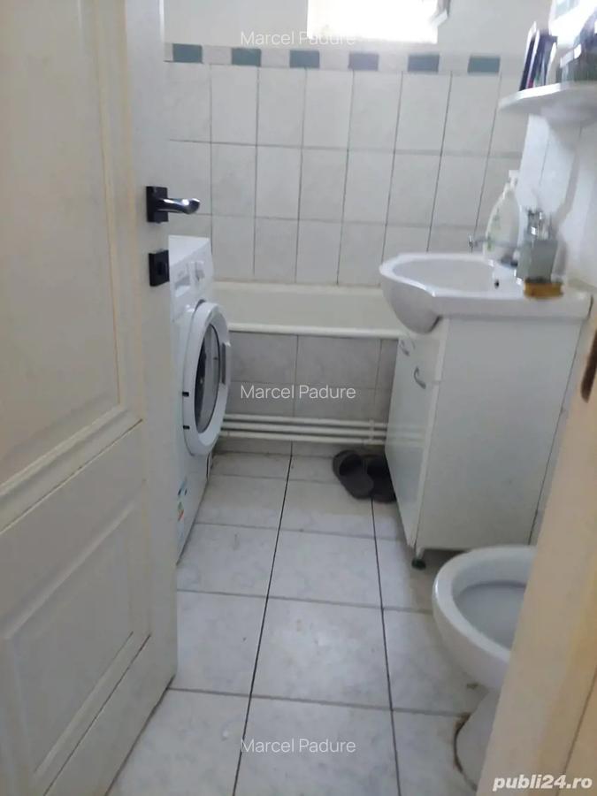 Inchiriez camera in ap 3 camere - 3