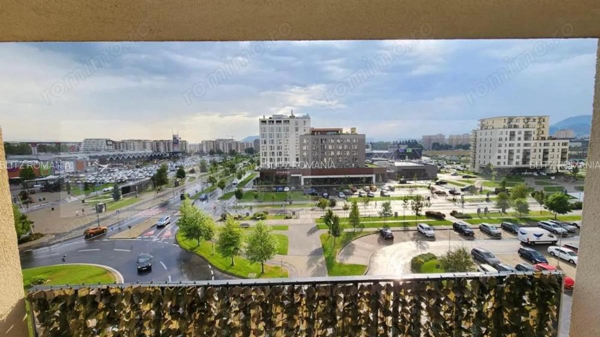 Apartament modern 2 camere / zona Coresi - 1