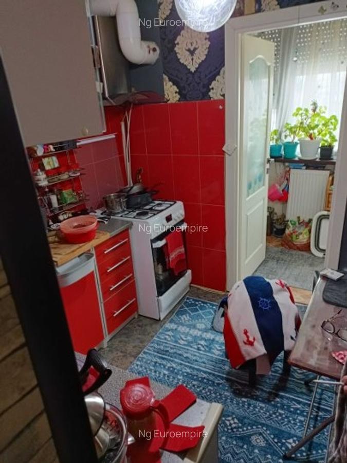 Apartament 3 camere decomandate zona Inel 2 - 6