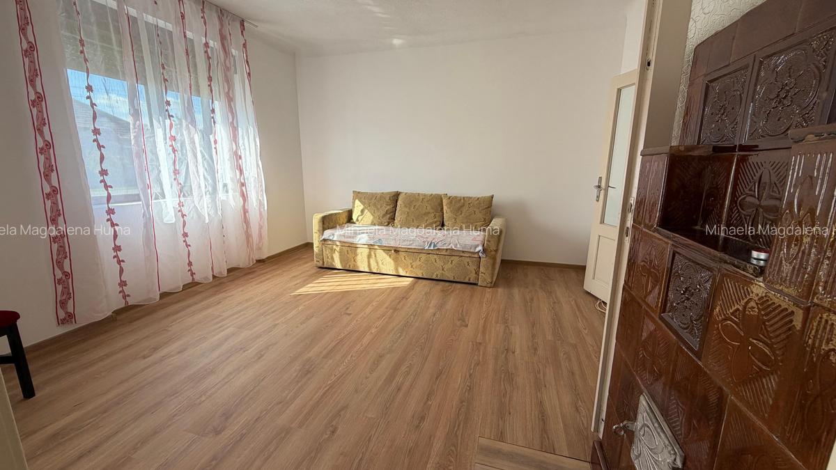 Casa în CAREI la preț de apartament - 4