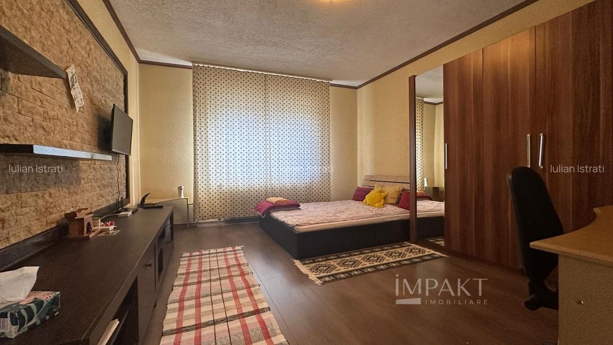 Imobil cu 5 apartamente separate, ideal pentru investitie - zona UMF! - 8