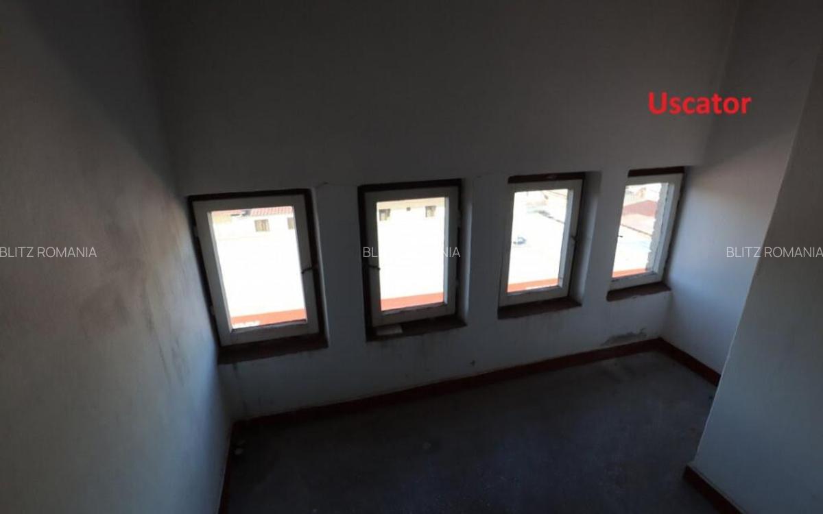 Apartament de vanzare 3 camere, 85 mp, zana-Albina - 5