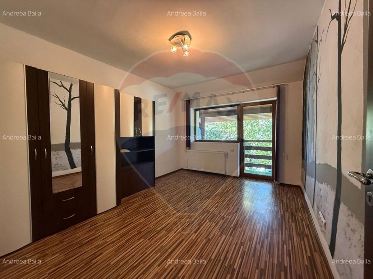 CASA  cu 5 camere de vanzare in Selimbar - 7