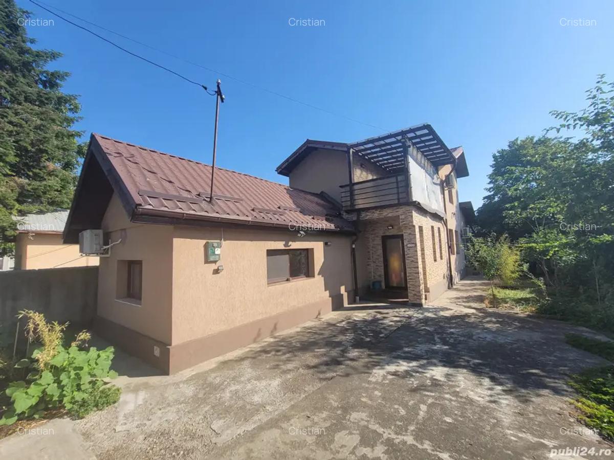 Vila ultra moderna, total utilata, cu acces direct ?i privat la rau. - 2