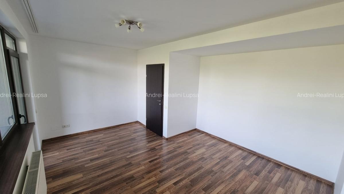 Vila 5 camere | Pipera rezidential | Curte 200 mp | 4 parcari - 8