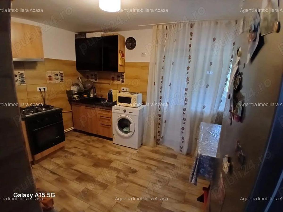 De vanzare casa in Roman, suprafata teren 2000 mp - 4