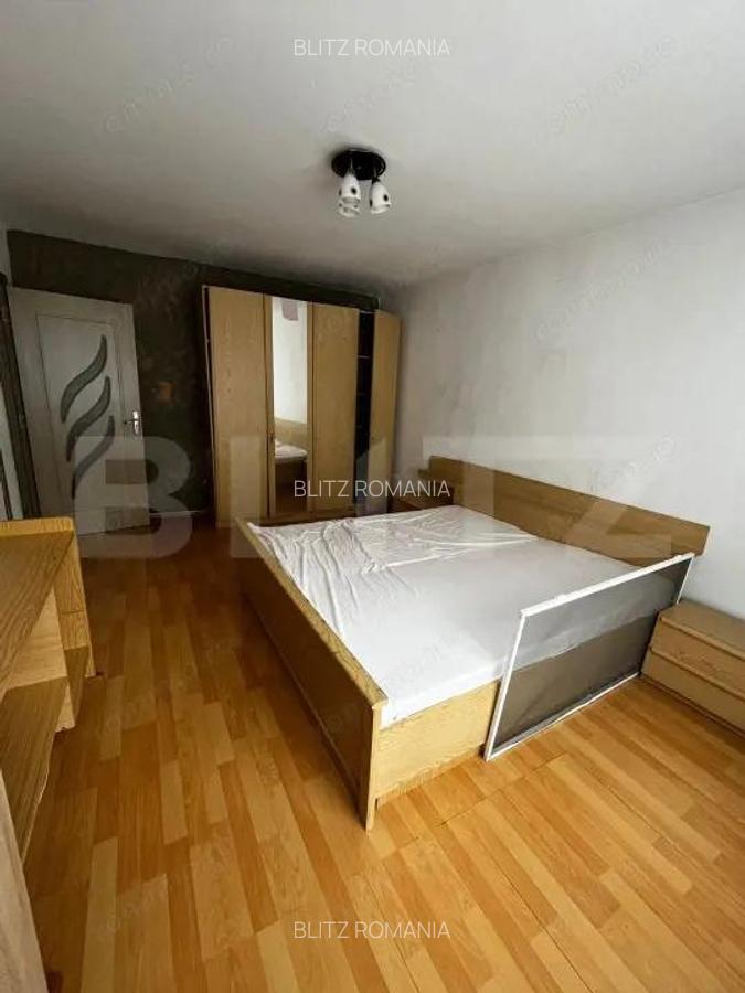 Apartament de vanzare cu 4 camere, 77 mp, partea de jos a orasului - 4