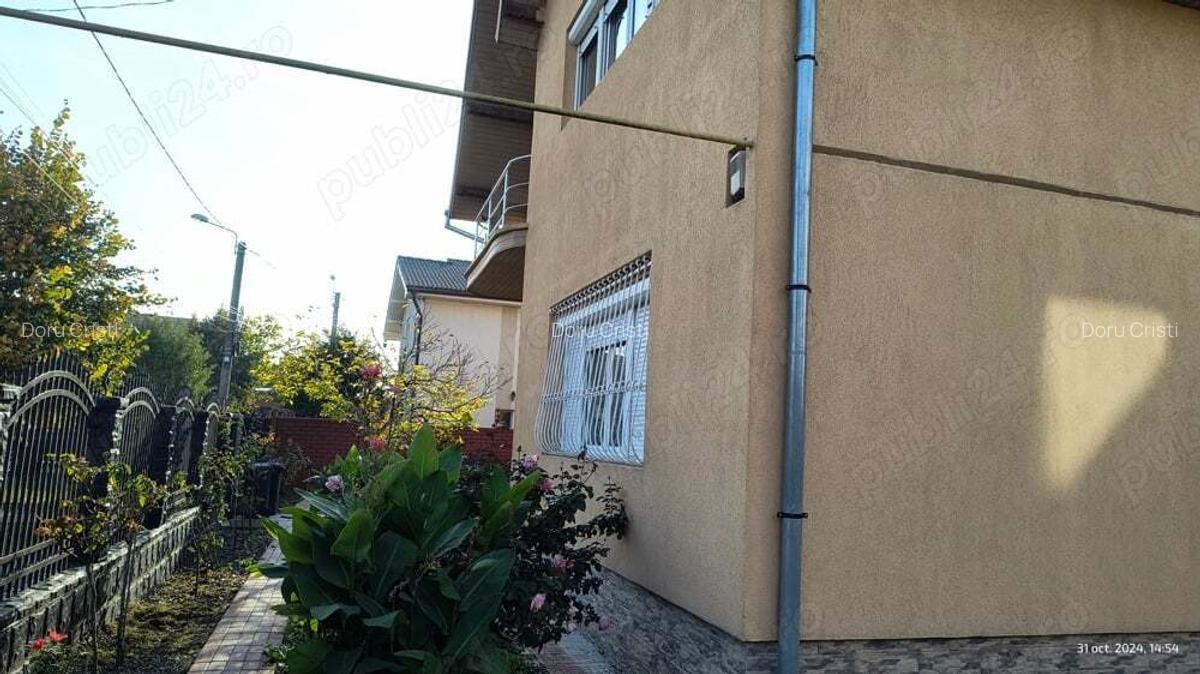 Vand casa P+M, 8 camere,teren 760 mp, zona Lipovei - 2