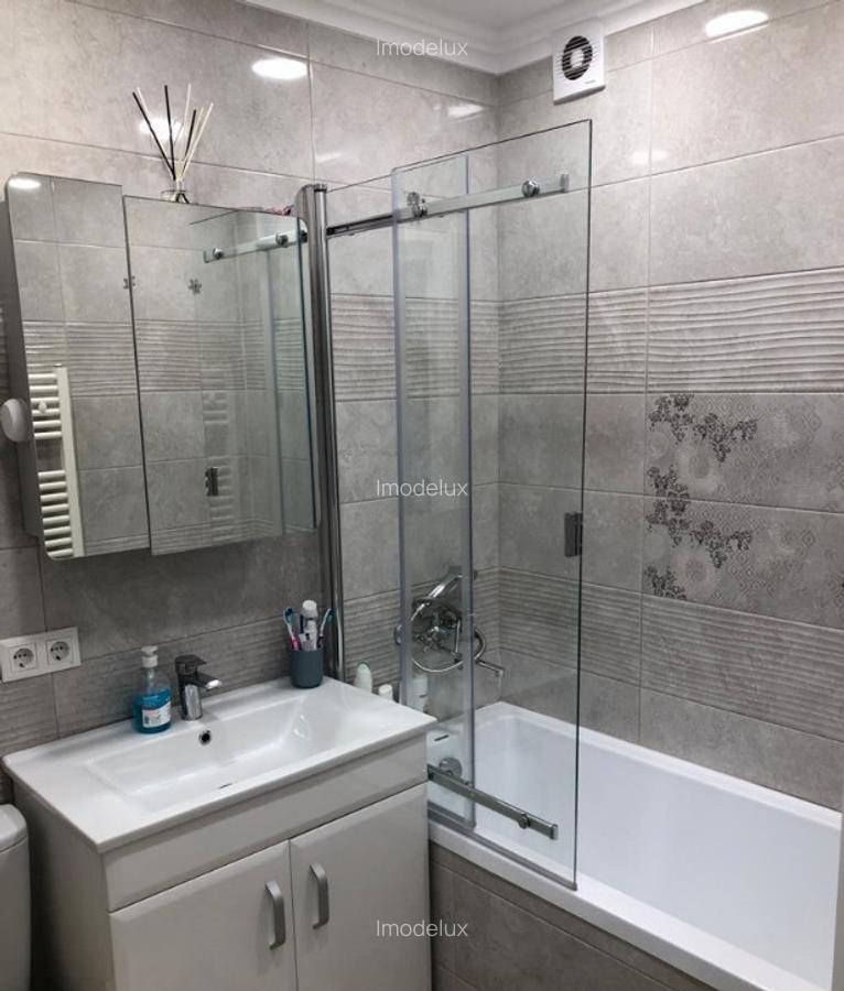 Garsoniera in zona Universitate - 2