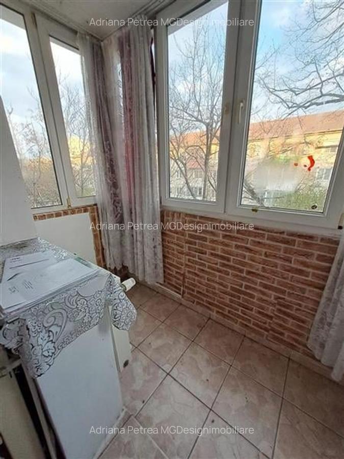 Apartament cu 4 camere semidecomandat în Circumvalațiunii - 14
