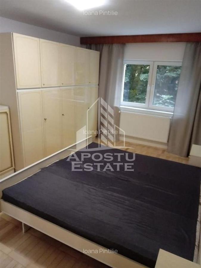 Apartament cu 2 camere, decomandat, zona Complex - 2
