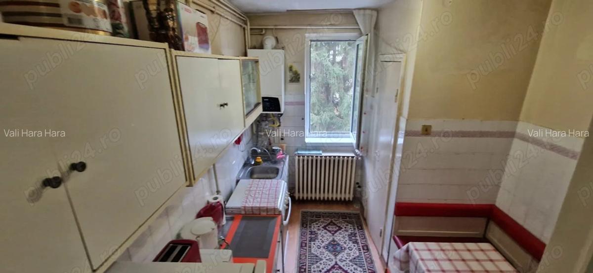 Inchiriez apartament 4 camere decomandate Gheorgheni - 1