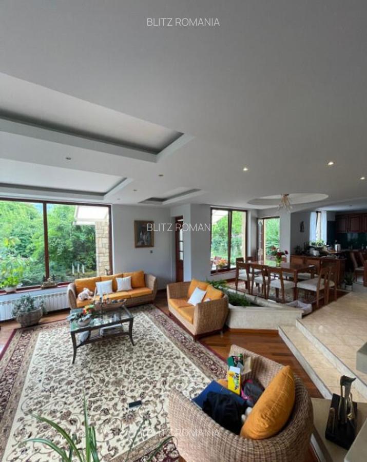 Casa P+1, cu Piscina si Garaj Dublu, 340 mp, 17 ari teren, z - 10