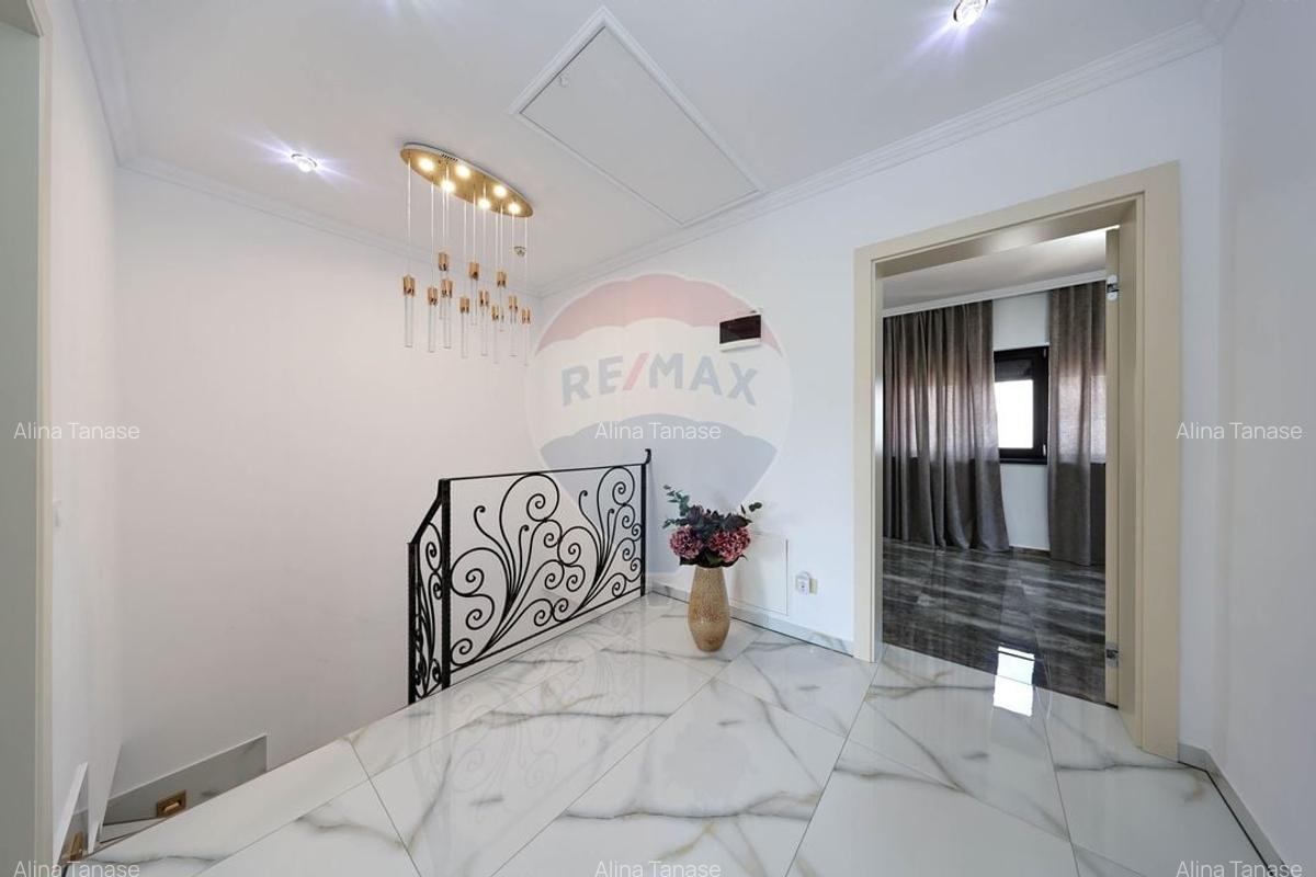 Casă cu 6 camere în Est - 16