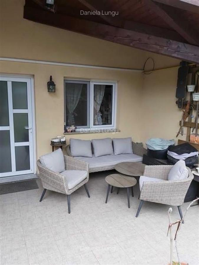 Casă cu 3 camere în Sânpetru - 2