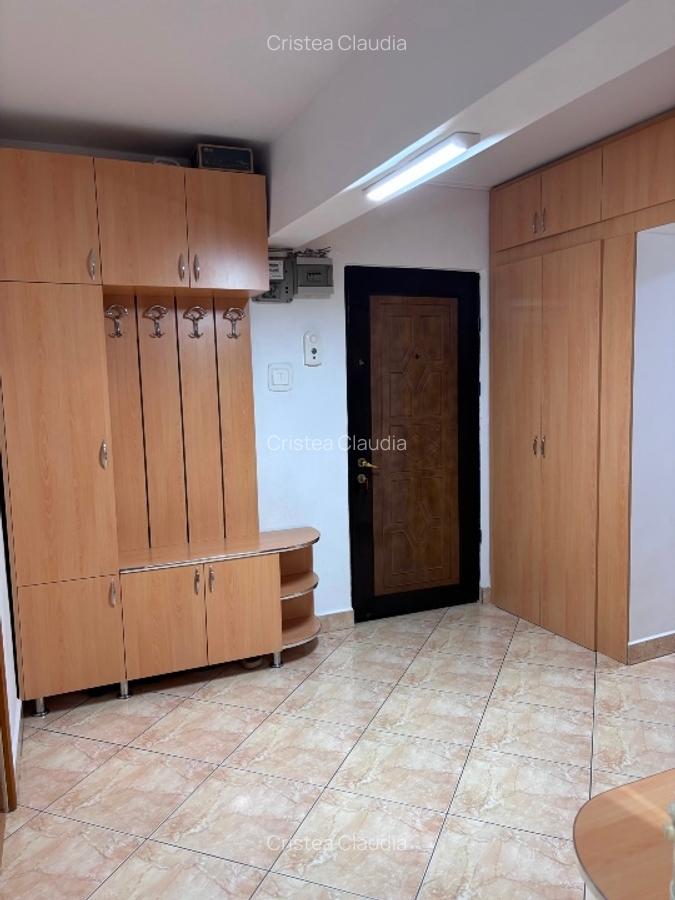 Vând apartament 3 camere Nufarul Oradea - 9
