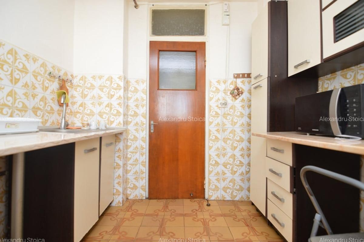 INCHIRIERE APARTAMENT 3 CAMERE MOSILOR - METROU OBOR - 21