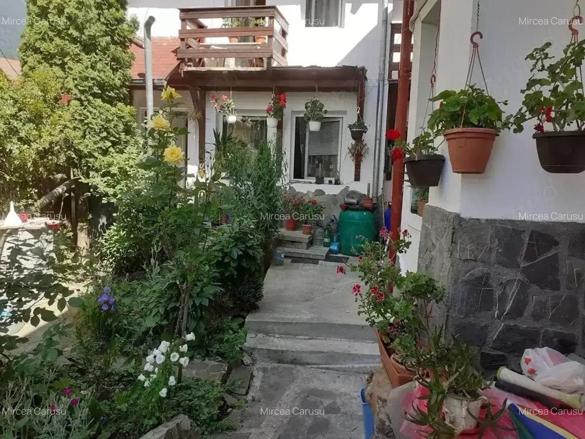 Vila+casa cu etaj pozitie ultracentral ,la 275000e . - 10 Vila+casa cu etaj pozitie ultracentral ,la 275000e . - 10