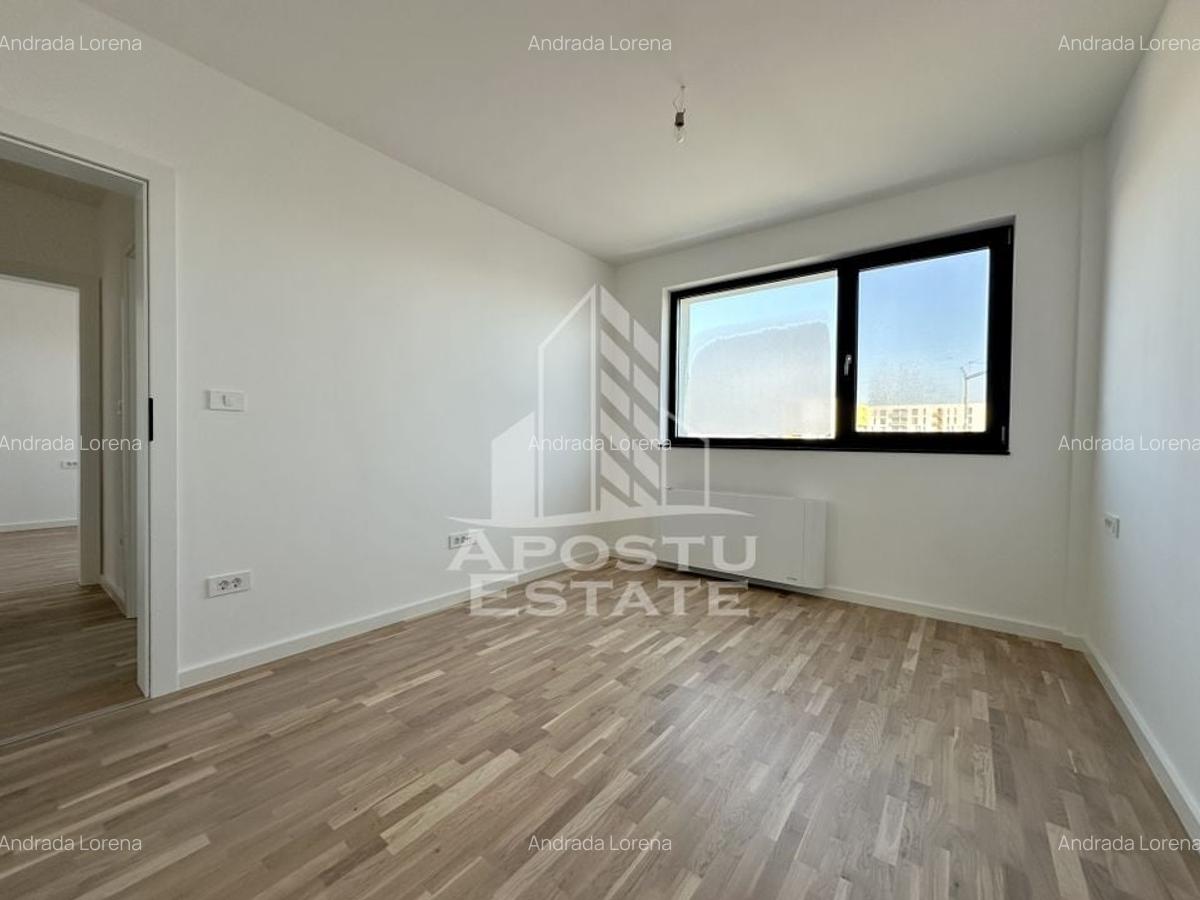 Apartament cu 3 camere semidecomandat în Aradului - 3