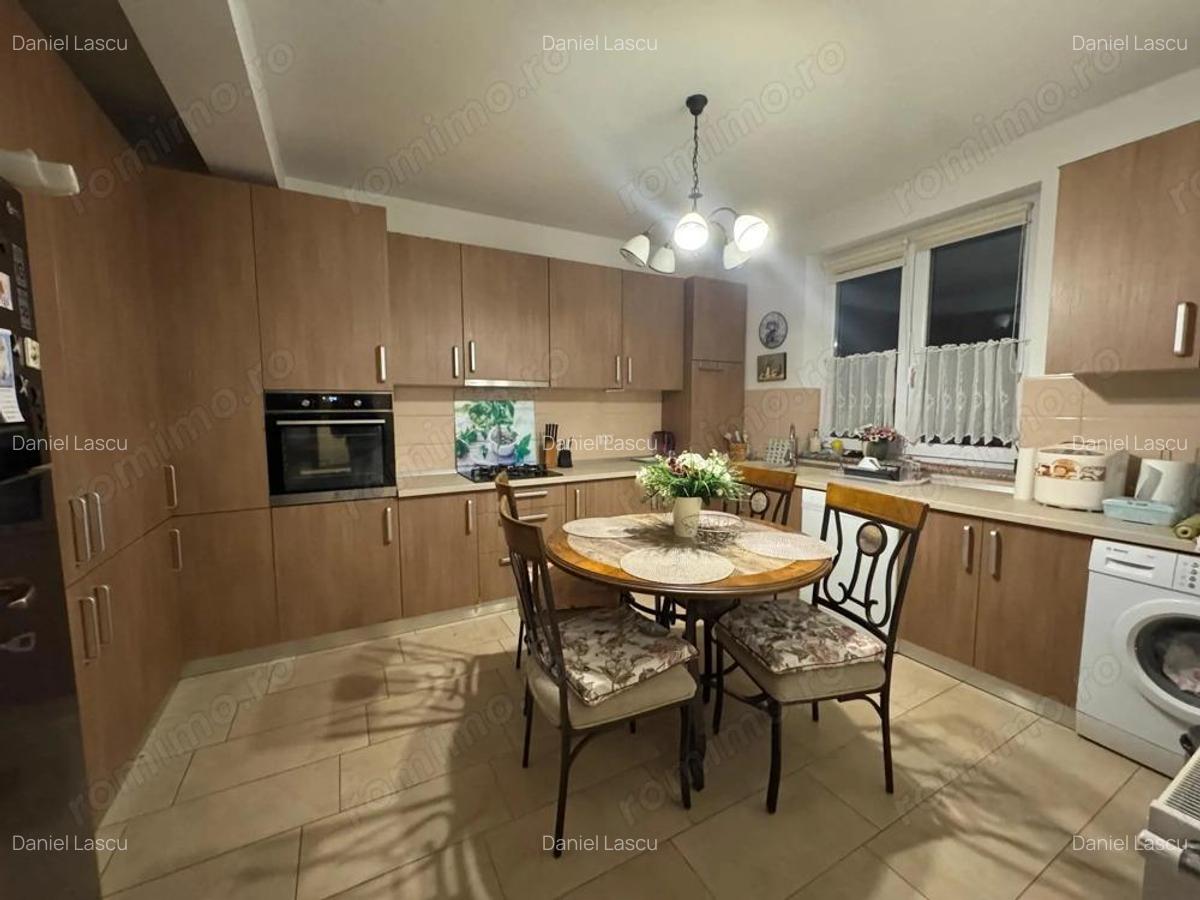 COMISION 0% | Casa Triplex | Zona Dumbravita | 4 Camere | - 5