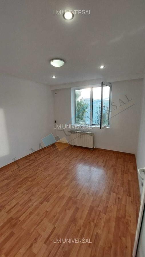 Piata Sudului-Apartament 4 Camere, 1981, SPATIOS ,Liber - 1