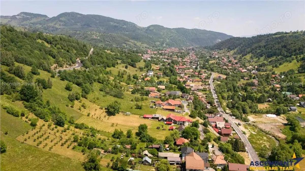 View superb:intravilan,constructie rezidenta hotel, 2.327 mp,Moieciu de Jos, Bran - 1