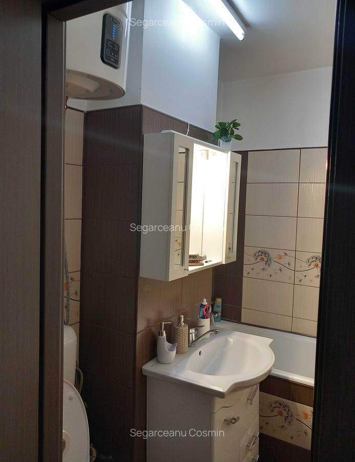 Apartament 3 camere decomandat, mobilat și utilat, la 2 minute de metrou Valea I - 6