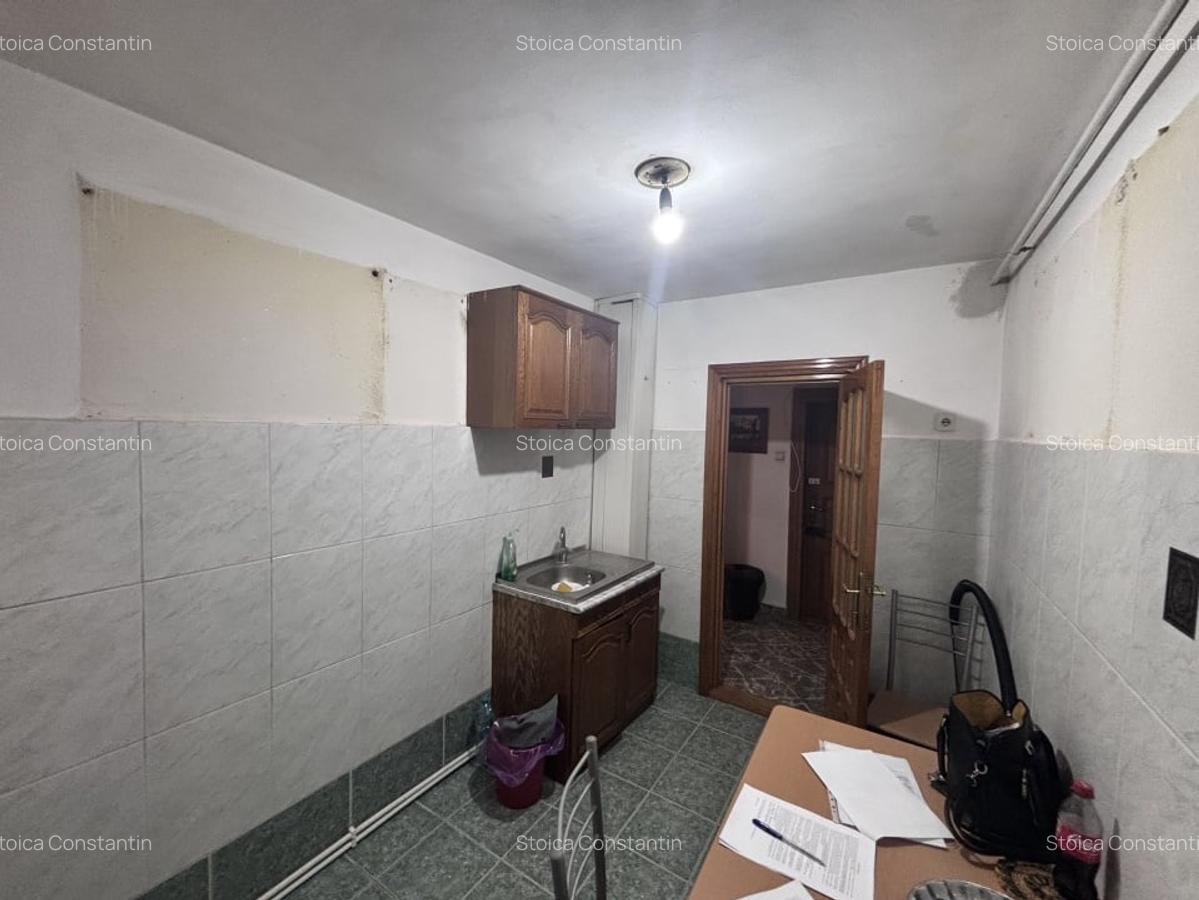 Apartament 3 camere  de vanzare - 9