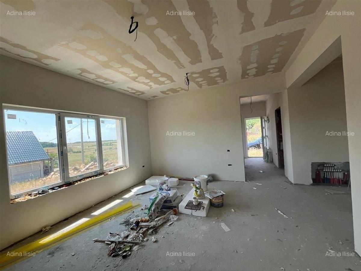 RECO Casa la gri plan parter in Sanmartin - 13