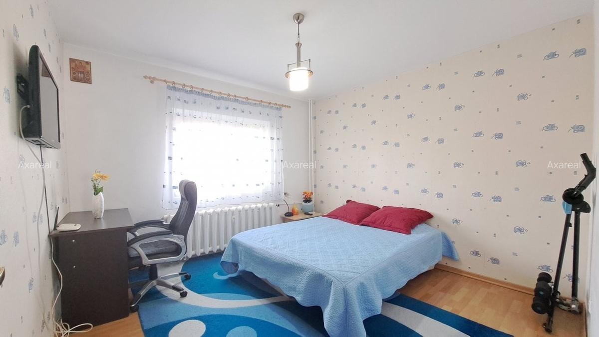 De vanzare I 3 camere Nerva Traian -Scoala 81 I - 3