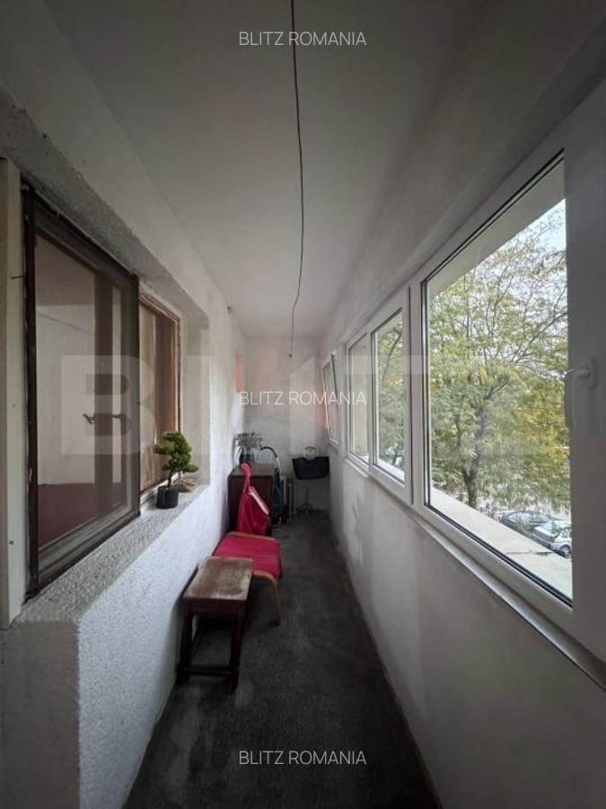 Apartament de 3 camere, 70 de mp, zona Alexandru Obregia - 2