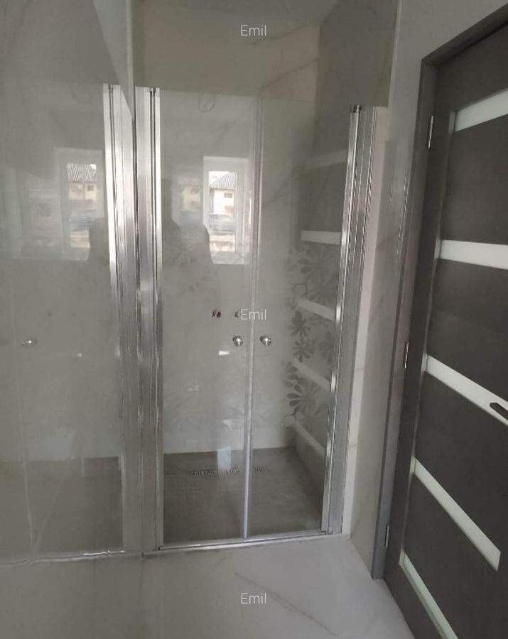 Casa Unirea formata din doua apartamente,cu doua intrari separate. - 15