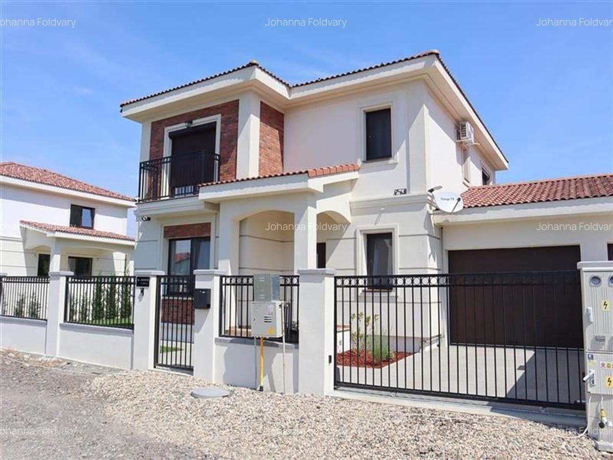Casă cu 5 camere în Dumbrăvița - 25