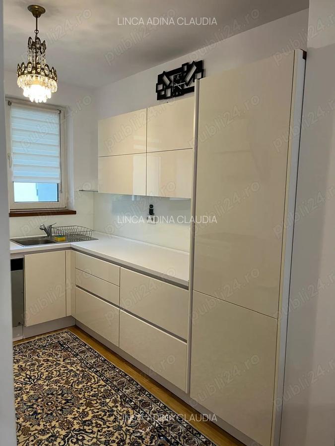 Casa cu 3 dormitoare, 3 bai, 2 livinguri, 3 holuri, 1 bucatarie - 3 Casa cu 3 dormitoare, 3 bai, 2 livinguri, 3 holuri, 1 bucatarie - 3