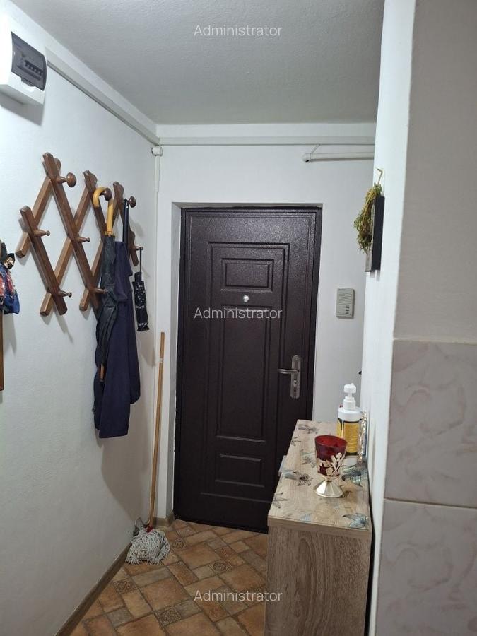 Apartament 2 camere Tractorul,decomandat,84000 Euro neg - 6