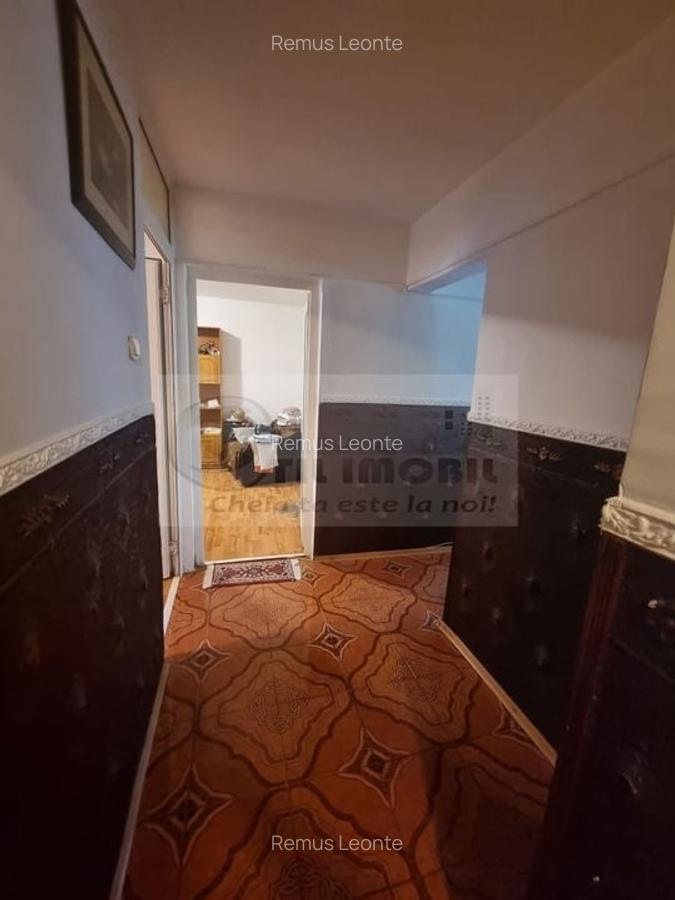 Apartament cu 4 camere, decomandat, in Alexandru Cel Bun ! - 7
