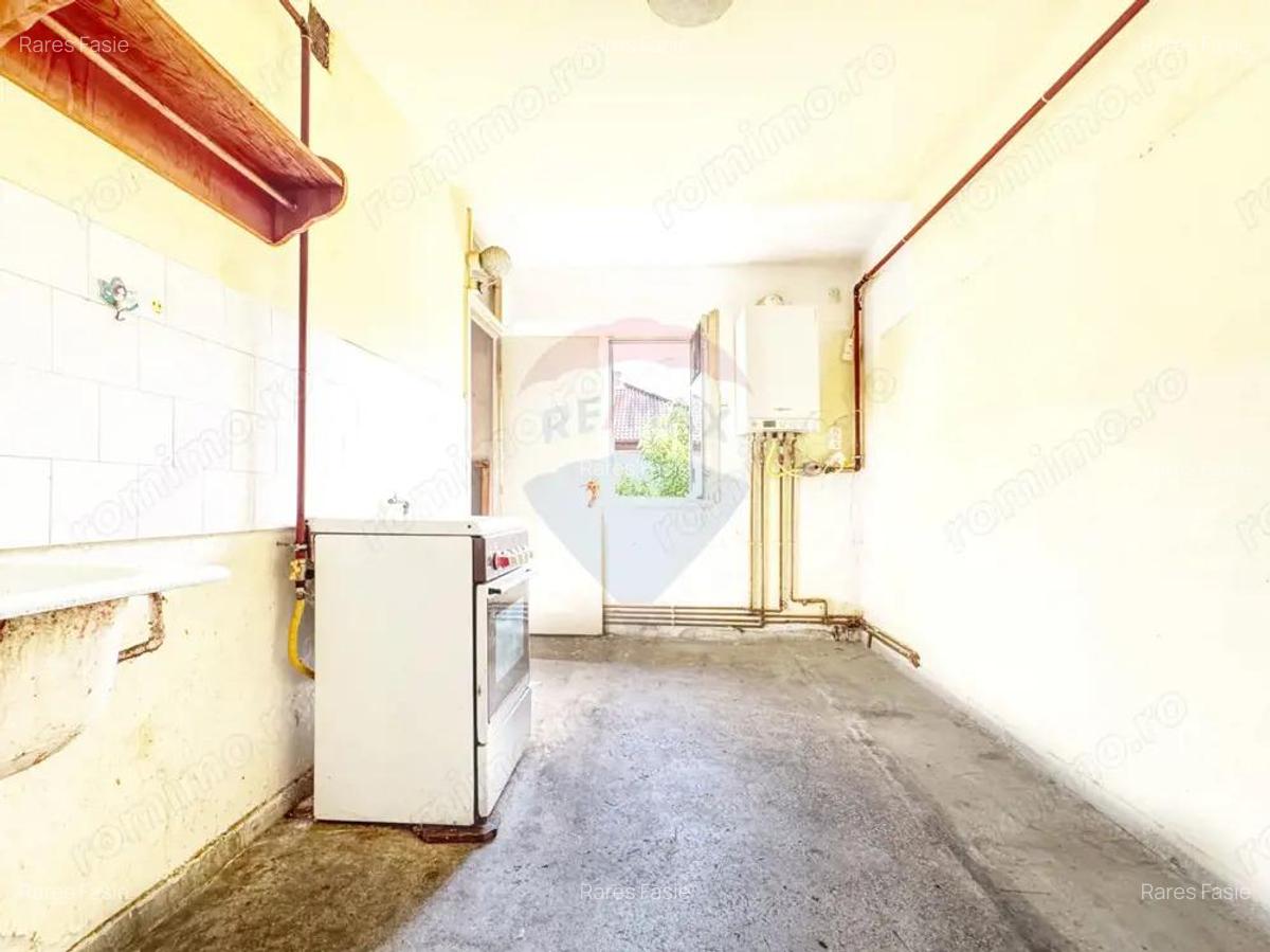 2 camere decomandat | central | Odobescu - Colegiul National Banatean - 9