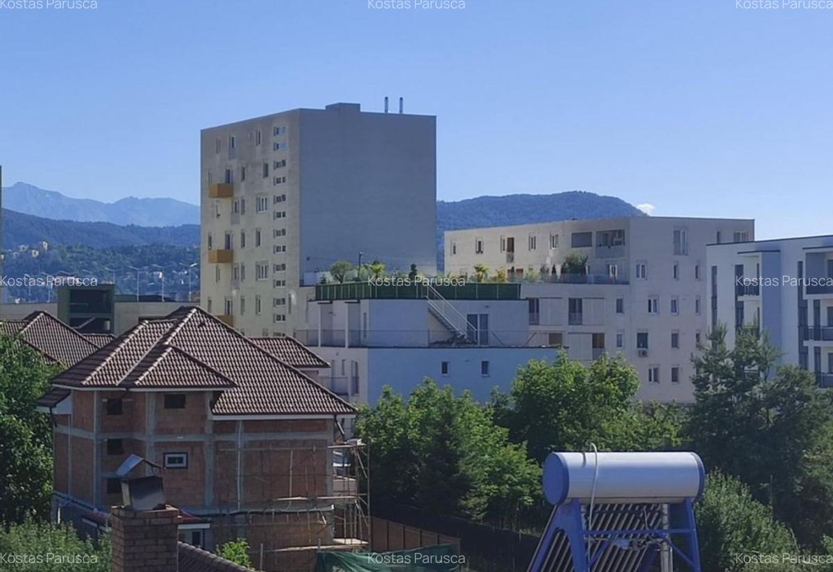 Apartament cu 2 camere decomandat în Tractorul - 6