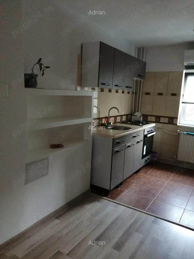 Apartament 3 camere, decomandat, confort 1, 480 de euro, Telefon - 1