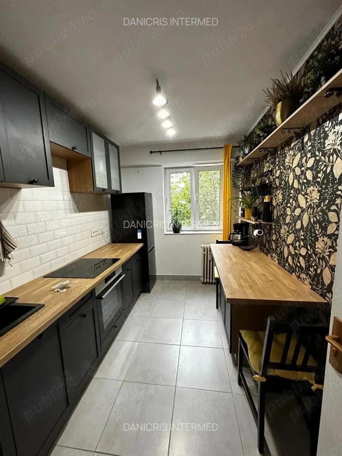Apartament 2 camere de vanzare Casa de Cultura - 1