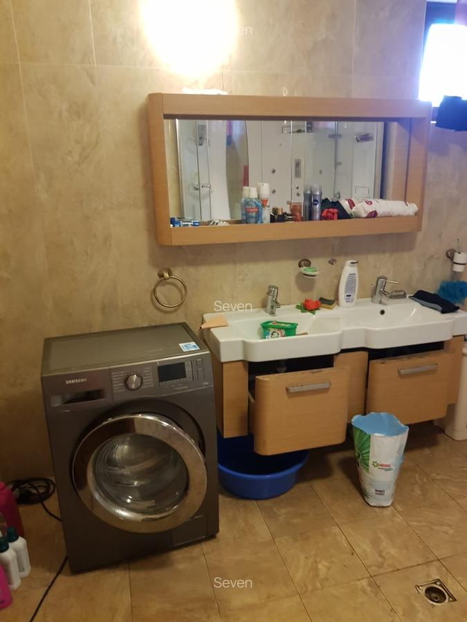 Vila S+P+E+M - zona Km. 5 - 450.000 euro(Cod E7) - 16