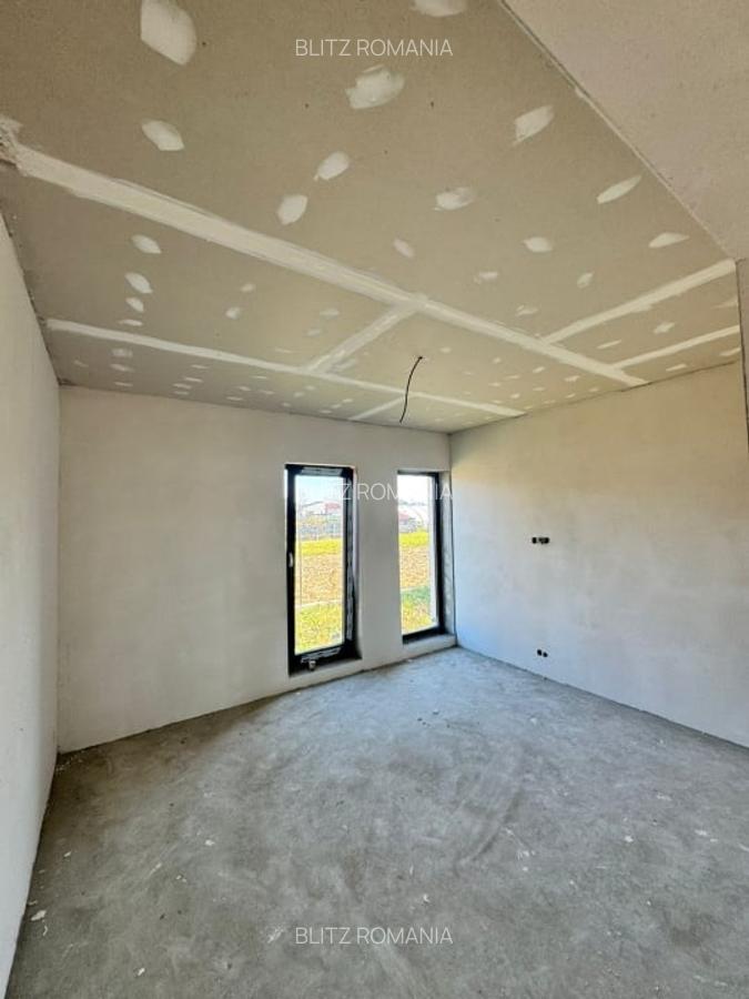 Casa noua, semifinisata -  aproape de oras! - 15