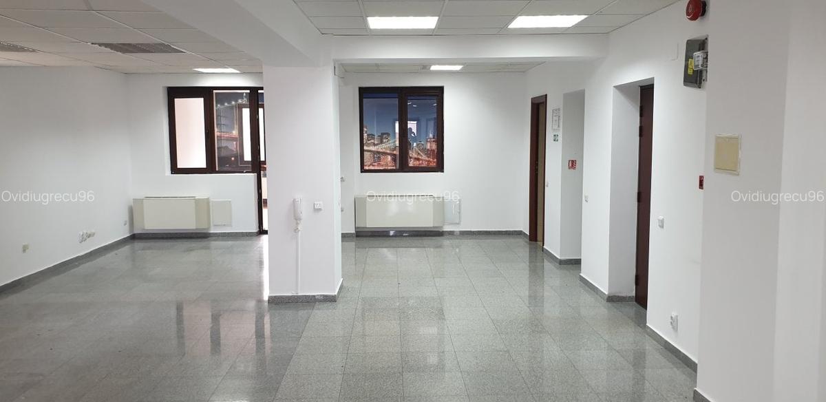 Proprietar inchiriez 180 mp - 3