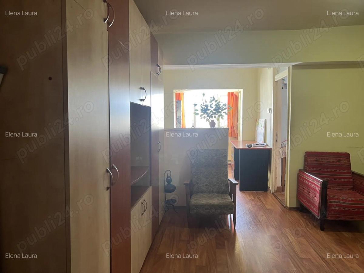 Apartament de vanzare, complet mobilat si utilat cu priveli?te panoramica superba - 2