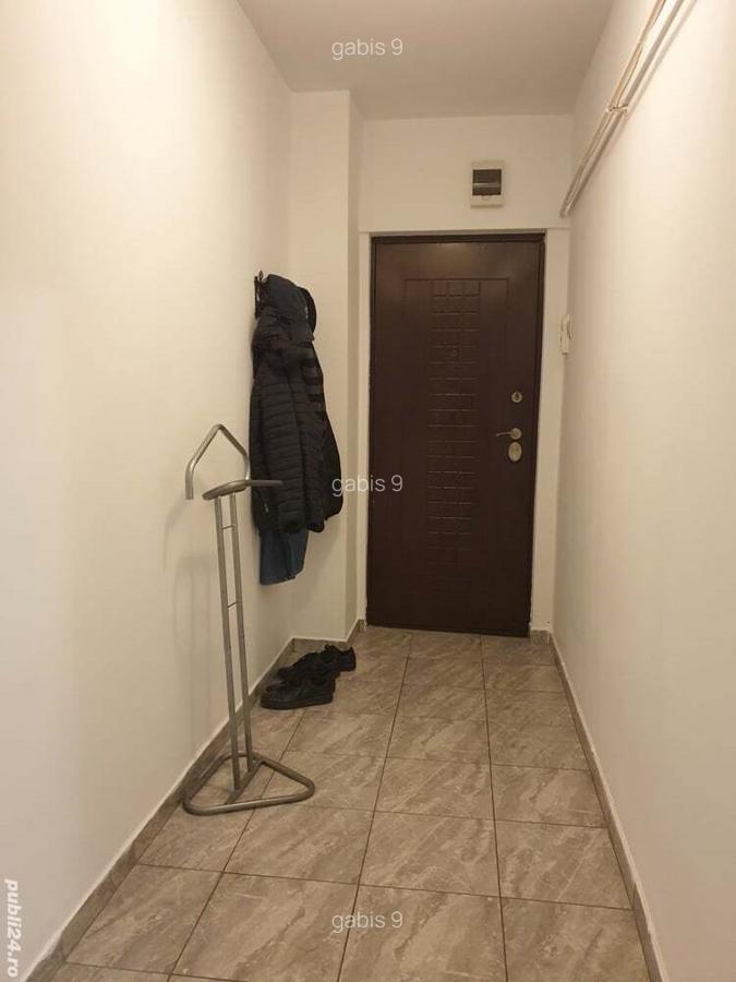 Inchiriez apartament 2 camere - 1