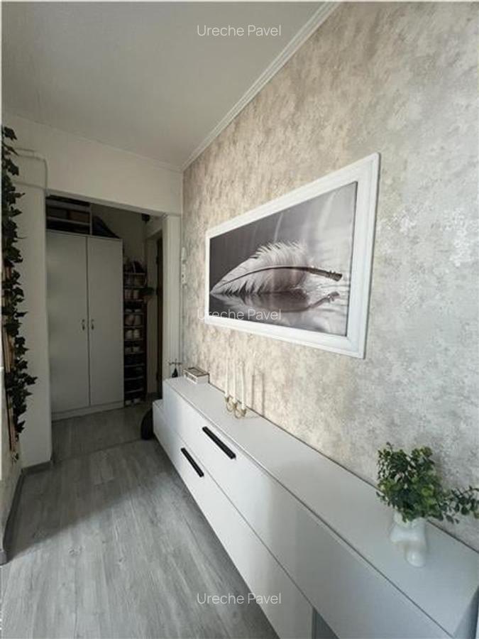 Apartament cu 3 camere decomandate si balcon etaj 2 zona Vasile Aron - 14